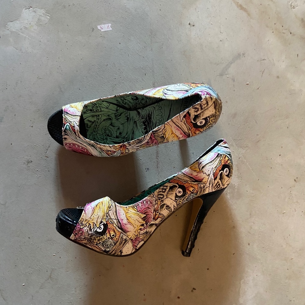 Ladies Heals